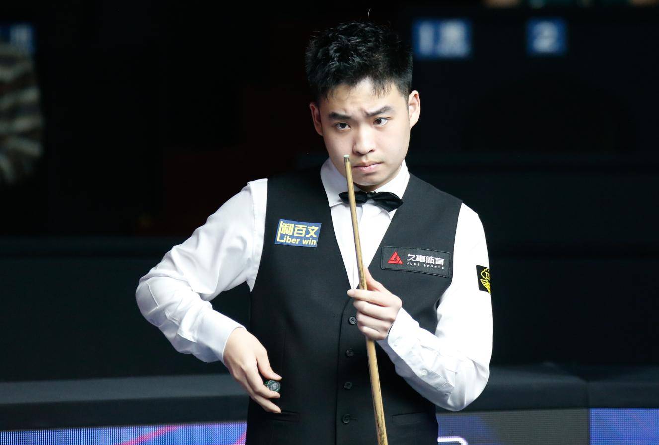 住了其中的 住了其中的