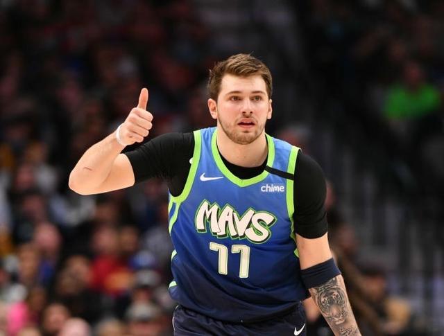 现代足球俱 现代足球俱