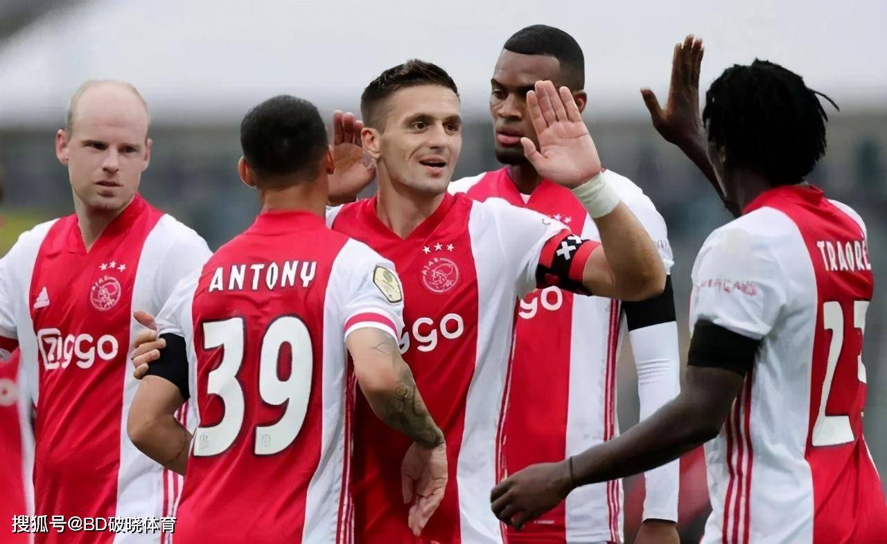 防守端的横 防守端的横